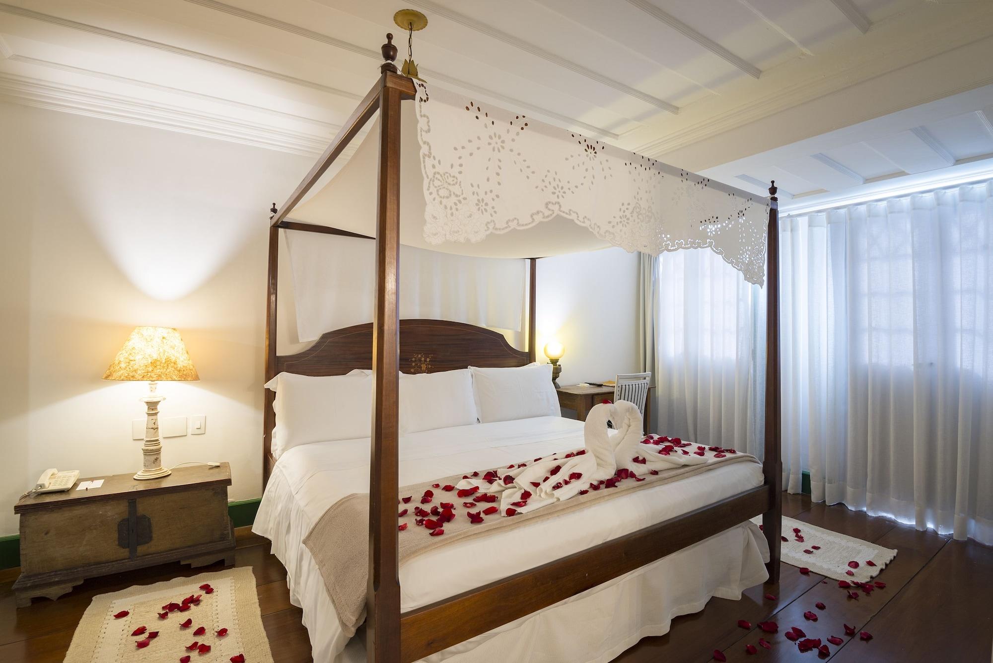Hotel Solar do Rosário Ouro Preto  Kültér fotó A four-poster bed
